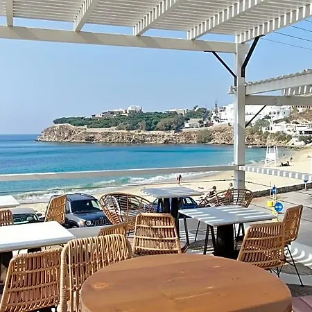 Artemis Hotel 2*
