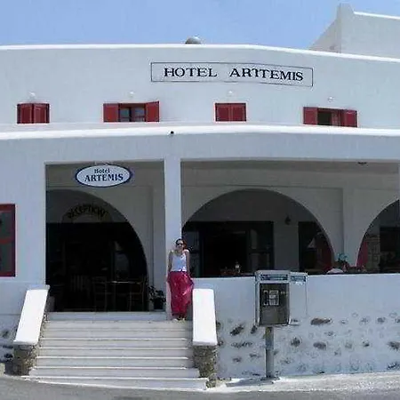 Hotel Artemis 2*